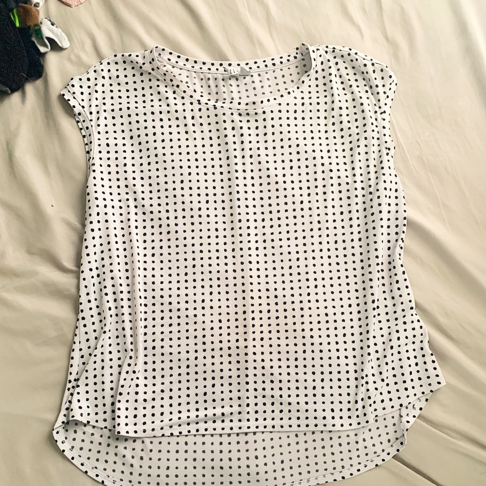 🎃4/$20🎃 Polka Dot High Low Shirt